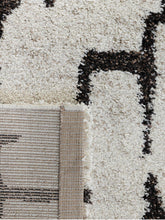 Load image into Gallery viewer, Amani Rugs - CurtainWorld.Online