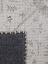 Load image into Gallery viewer, Christie Lace Compact Runner